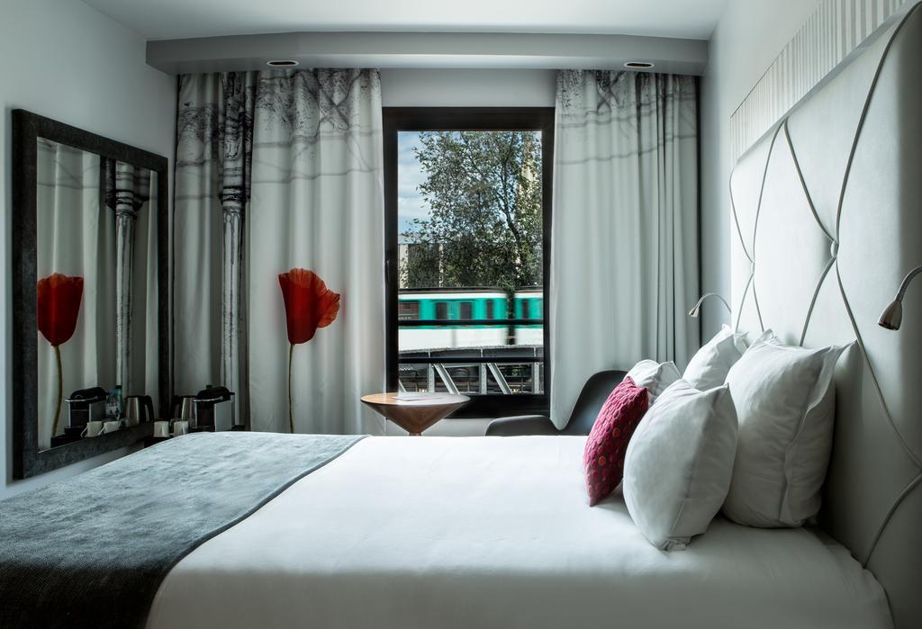 Hotel Le Parisis - Tour Eiffel 4*