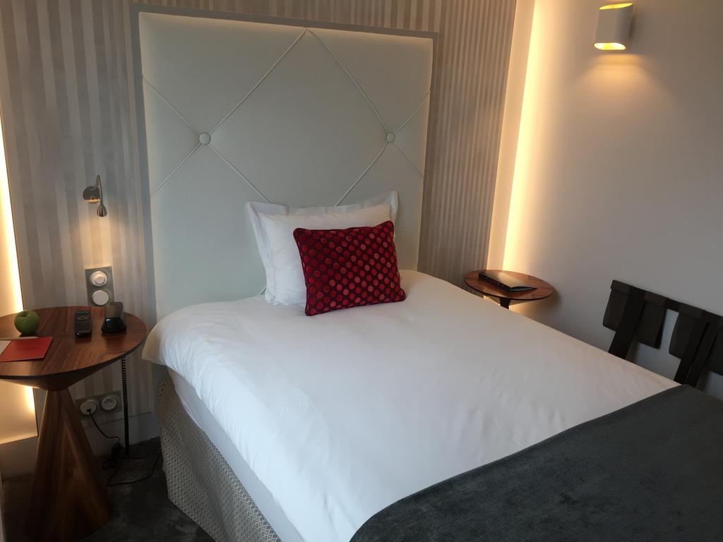 Hotel Le Parisis - Tour Eiffel