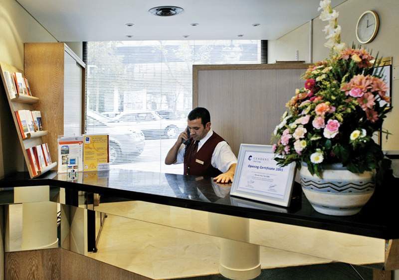 Le Parisis - Tour Eiffel Hotel 4*